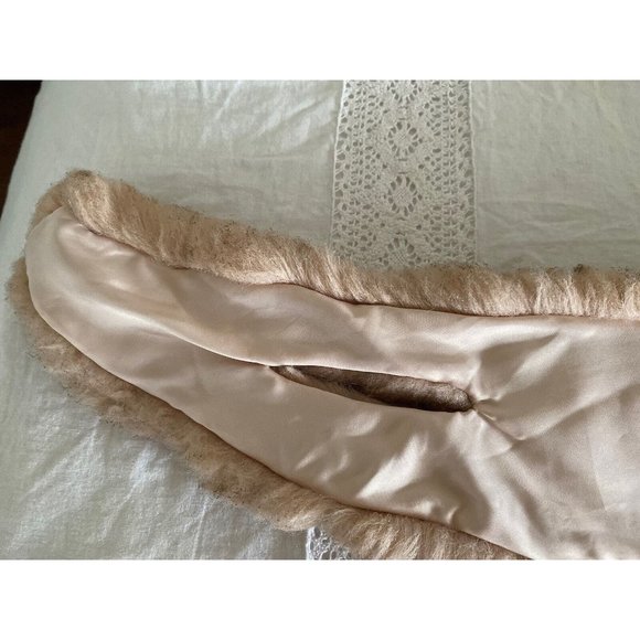 Vintage Faux Fur Shaggy Shrug Wrap Cape Stole Pink and Gray Stay Put 46" X 7"‎ - Picture 14 of 16